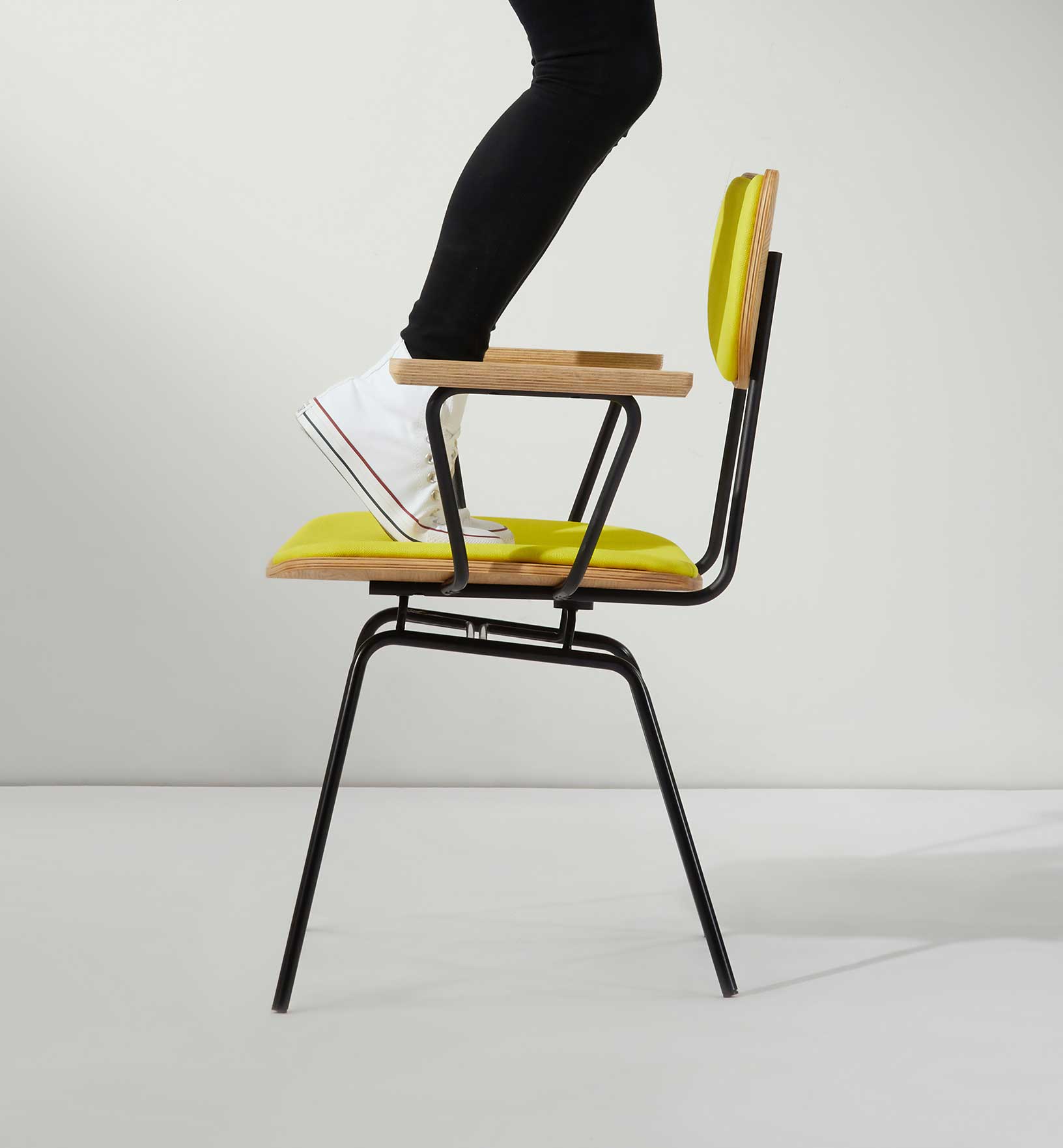 Kitchen and Lounge Layout Kitchen and Lounge Layout